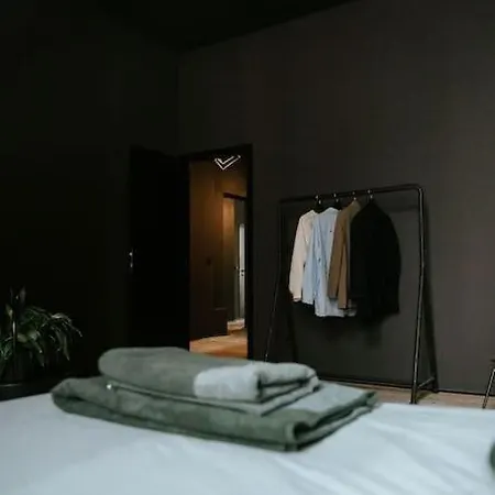 Boutique App In Centre *