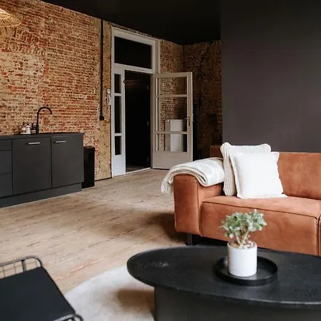 Boutique App In Centre * Antwerp